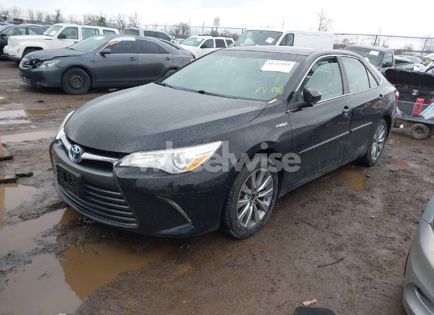 Photo 2 of 2016 Toyota Camry HYBRID XLE (VIN 4T1BD1FK8GU196294)