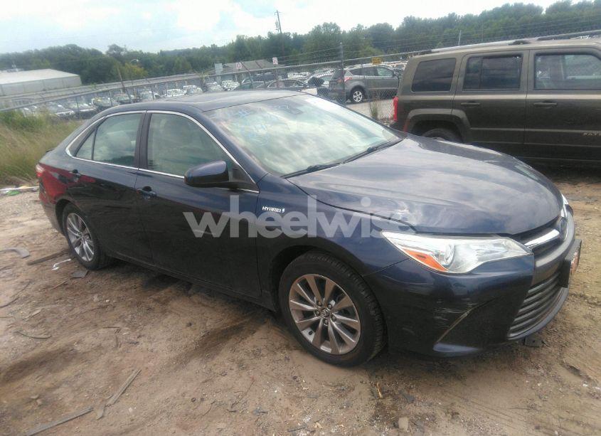 2017 Toyota Camry HYBRID XLE (VIN 4T1BD1FK8HU229215) main photo