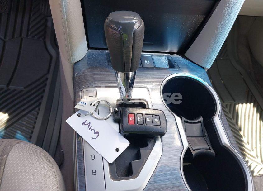 Photo 11 of 2012 Toyota Camry HYBRID LE (VIN 4T1BD1FK9CU004813)