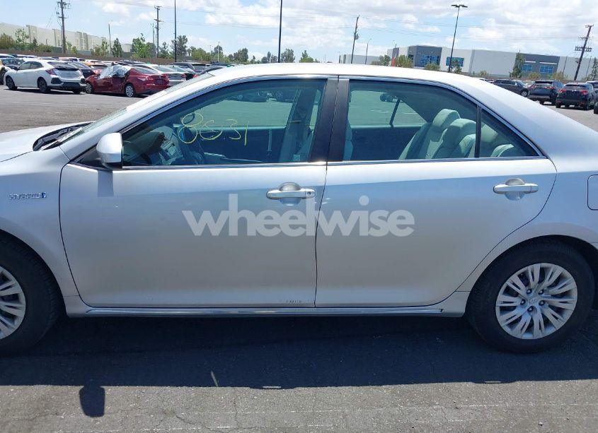 Photo 14 of 2012 Toyota Camry HYBRID LE (VIN 4T1BD1FK9CU004813)