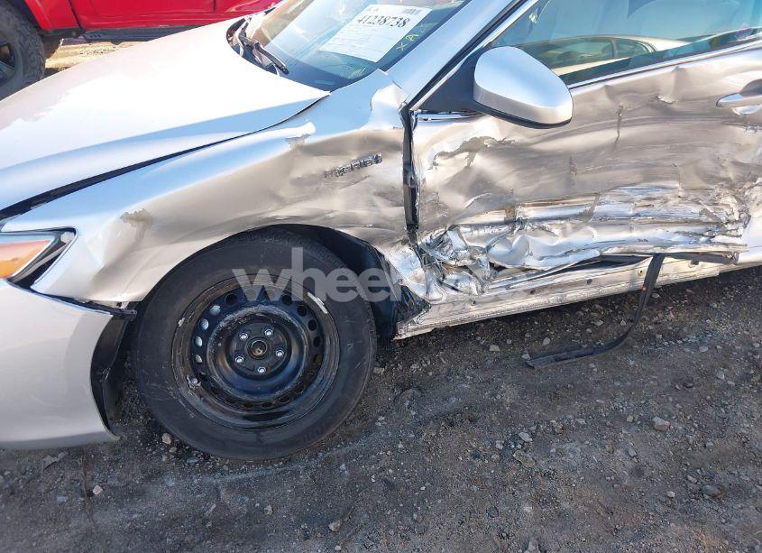 Photo 6 of 2012 Toyota Camry HYBRID LE (VIN 4T1BD1FK9CU028125)