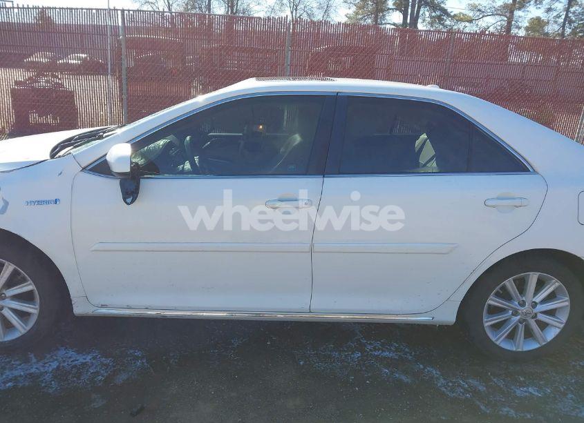 Photo 14 of 2012 Toyota Camry HYBRID XLE (VIN 4T1BD1FK9CU048942)
