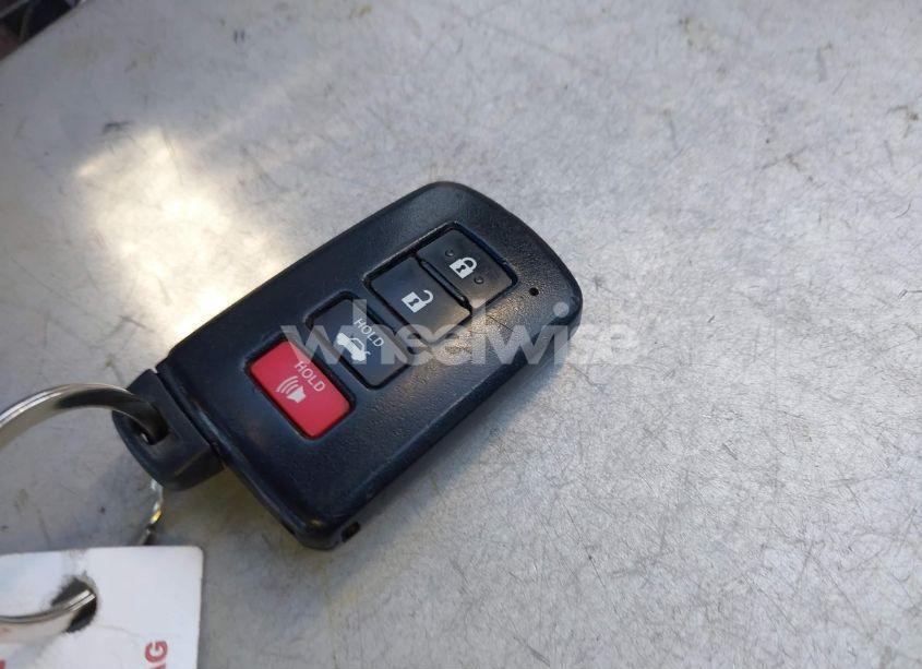 Photo 11 of 2012 Toyota Camry HYBRID XLE (VIN 4T1BD1FK9CU054546)