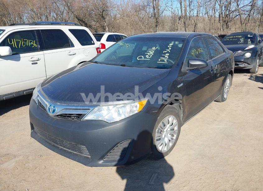 Photo 2 of 2013 Toyota Camry HYBRID LE (VIN 4T1BD1FK9DU081974)