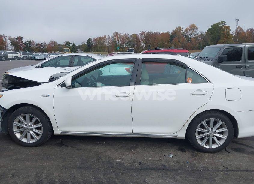 Photo 14 of 2013 Toyota Camry HYBRID XLE (VIN 4T1BD1FK9DU088150)