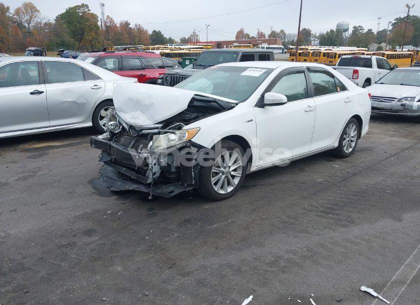 Photo 2 of 2013 Toyota Camry HYBRID XLE (VIN 4T1BD1FK9DU088150)