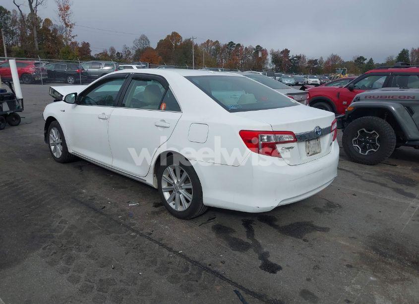Photo 3 of 2013 Toyota Camry HYBRID XLE (VIN 4T1BD1FK9DU088150)