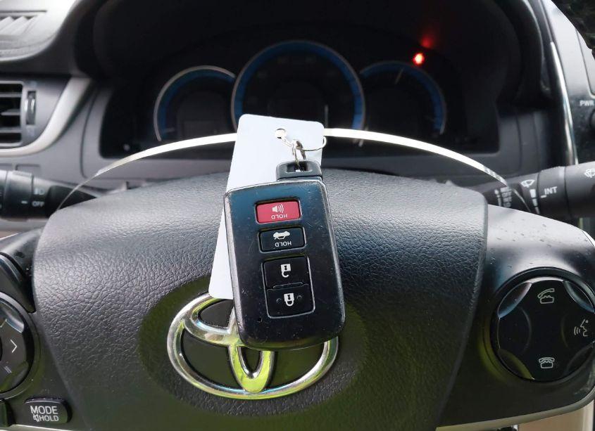 Photo 11 of 2013 Toyota Camry HYBRID XLE (VIN 4T1BD1FK9DU090075)