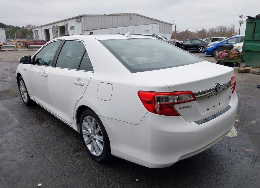 Photo 3 of 2013 Toyota Camry HYBRID XLE (VIN 4T1BD1FK9DU090075)