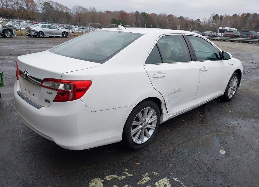 Photo 4 of 2013 Toyota Camry HYBRID XLE (VIN 4T1BD1FK9DU090075)