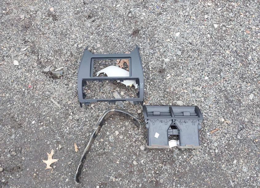 Photo 12 of 2014 Toyota Camry HYBRID LE (VIN 4T1BD1FK9EU100220)