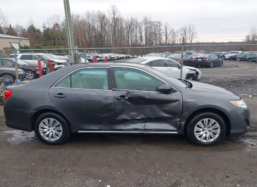 Photo 14 of 2014 Toyota Camry HYBRID LE (VIN 4T1BD1FK9EU100220)