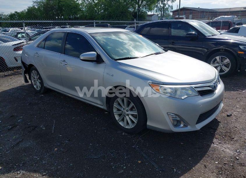 2014 Toyota Camry HYBRID XLE (VIN 4T1BD1FK9EU111573) main photo
