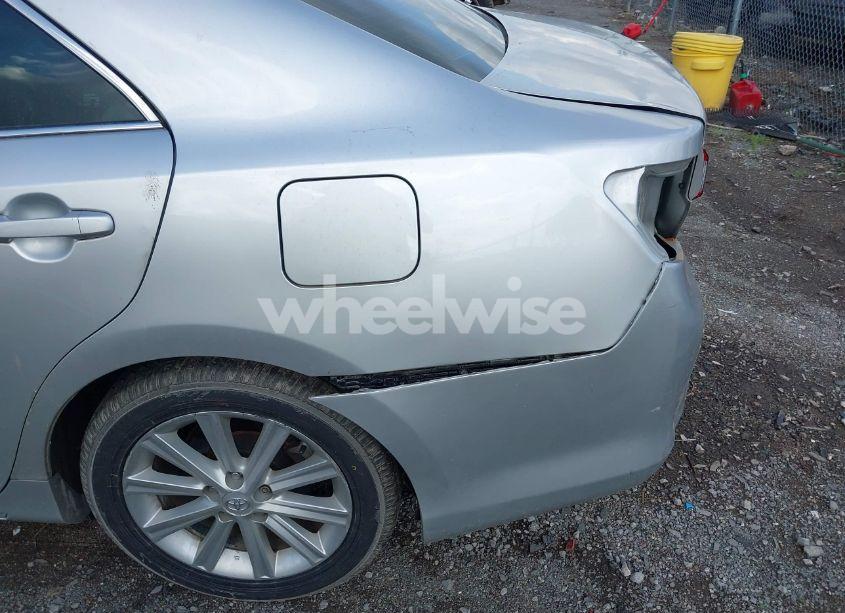 Photo 17 of 2014 Toyota Camry HYBRID XLE (VIN 4T1BD1FK9EU111573)