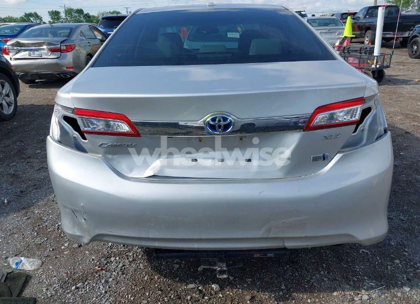 Photo 6 of 2014 Toyota Camry HYBRID XLE (VIN 4T1BD1FK9EU111573)
