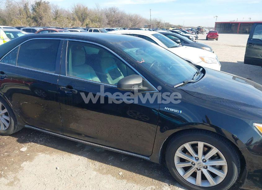 Photo 14 of 2014 Toyota Camry HYBRID XLE (VIN 4T1BD1FK9EU121942)