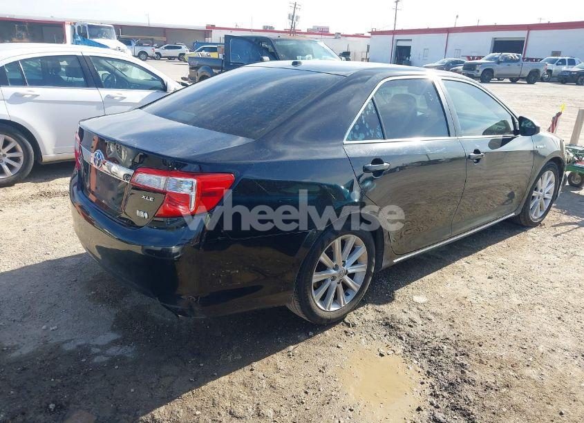 Photo 4 of 2014 Toyota Camry HYBRID XLE (VIN 4T1BD1FK9EU121942)