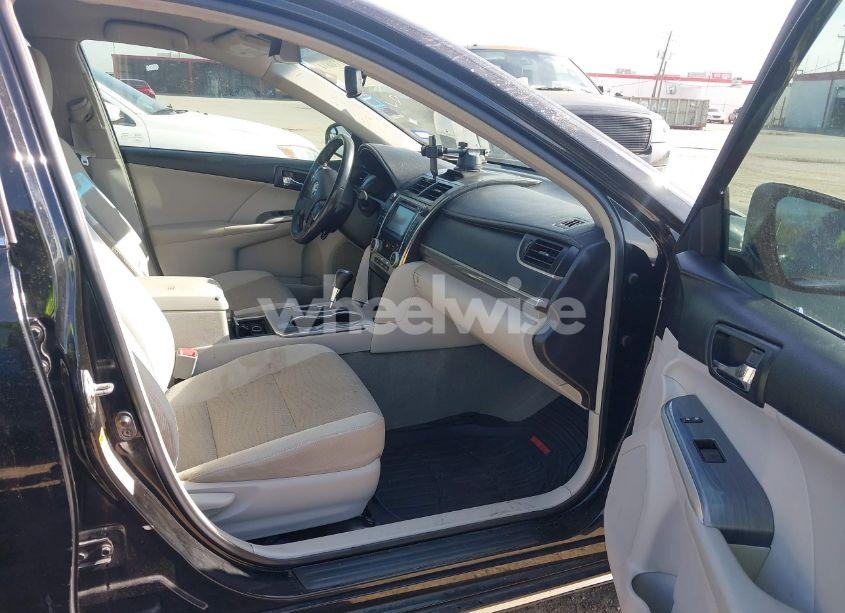 Photo 5 of 2014 Toyota Camry HYBRID XLE (VIN 4T1BD1FK9EU121942)
