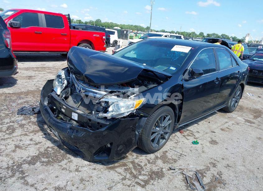 Photo 2 of 2014 Toyota Camry HYBRID XLE (VIN 4T1BD1FK9EU132973)