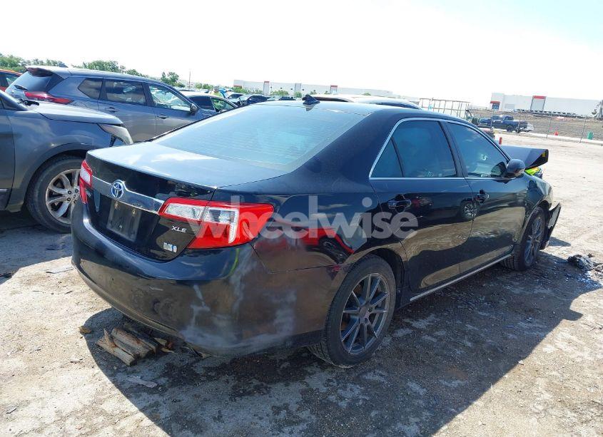 Photo 4 of 2014 Toyota Camry HYBRID XLE (VIN 4T1BD1FK9EU132973)