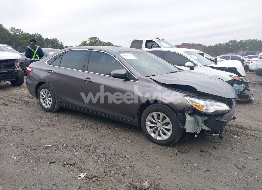 Photo 13 of 2015 Toyota Camry HYBRID LE (VIN 4T1BD1FK9FU150214)