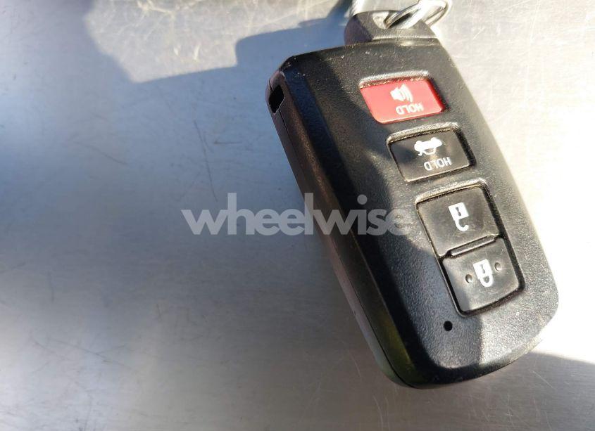 Photo 11 of 2015 Toyota Camry HYBRID XLE (VIN 4T1BD1FK9FU150665)