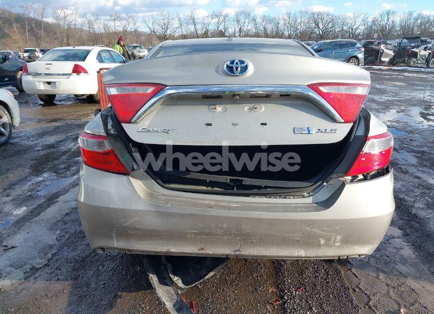 Photo 17 of 2015 Toyota Camry HYBRID XLE (VIN 4T1BD1FK9FU150665)