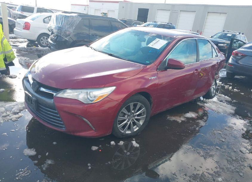 Photo 2 of 2015 Toyota Camry HYBRID XLE (VIN 4T1BD1FK9FU154392)