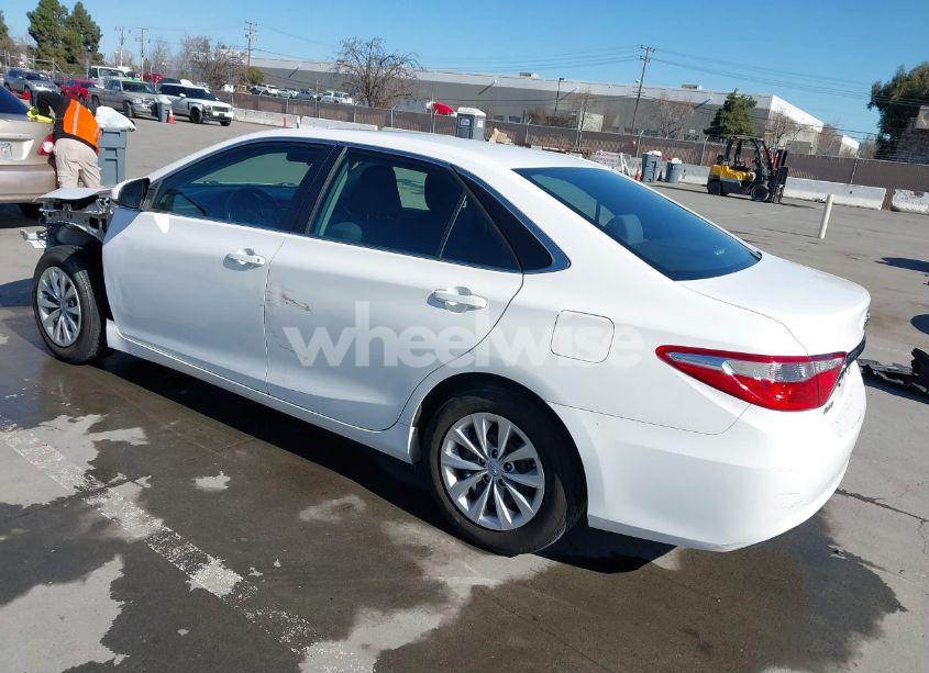 Photo 3 of 2015 Toyota Camry HYBRID LE (VIN 4T1BD1FK9FU155428)
