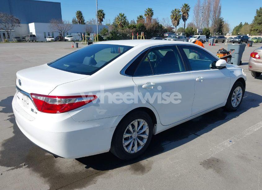 Photo 4 of 2015 Toyota Camry HYBRID LE (VIN 4T1BD1FK9FU155428)