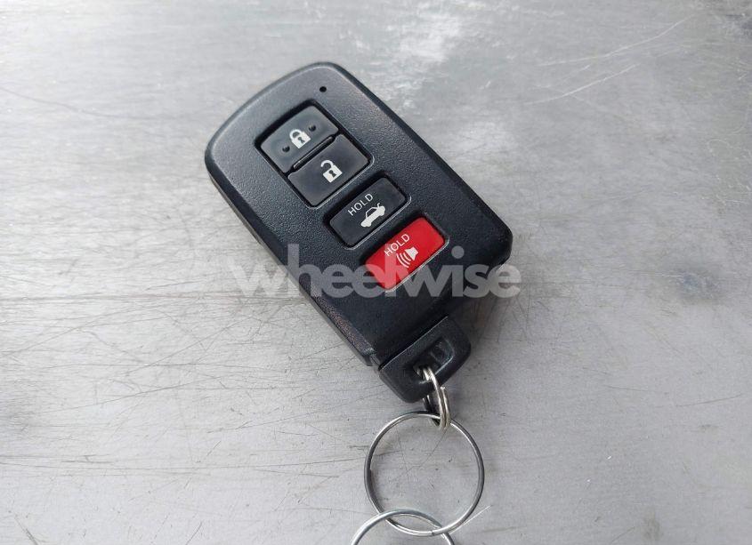 Photo 11 of 2015 Toyota Camry HYBRID LE (VIN 4T1BD1FK9FU161942)