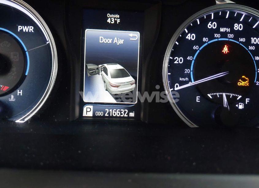 Photo 15 of 2015 Toyota Camry HYBRID LE (VIN 4T1BD1FK9FU161942)