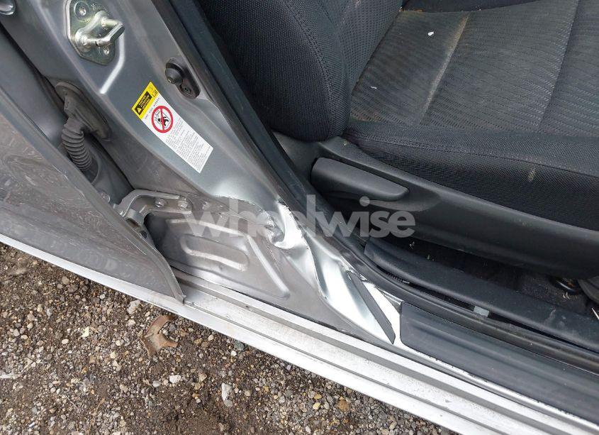 Photo 17 of 2015 Toyota Camry HYBRID LE (VIN 4T1BD1FK9FU161942)