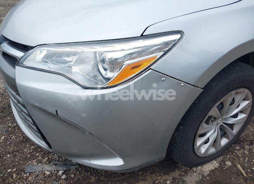 Photo 18 of 2015 Toyota Camry HYBRID LE (VIN 4T1BD1FK9FU161942)
