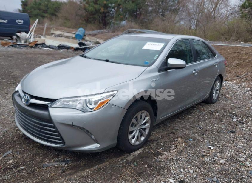 Photo 2 of 2015 Toyota Camry HYBRID LE (VIN 4T1BD1FK9FU161942)