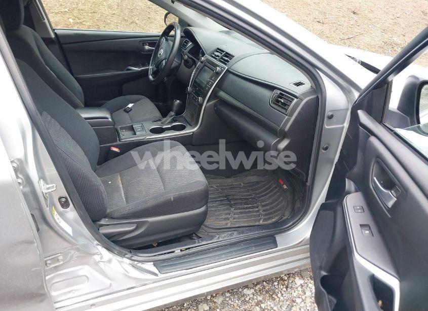 Photo 5 of 2015 Toyota Camry HYBRID LE (VIN 4T1BD1FK9FU161942)