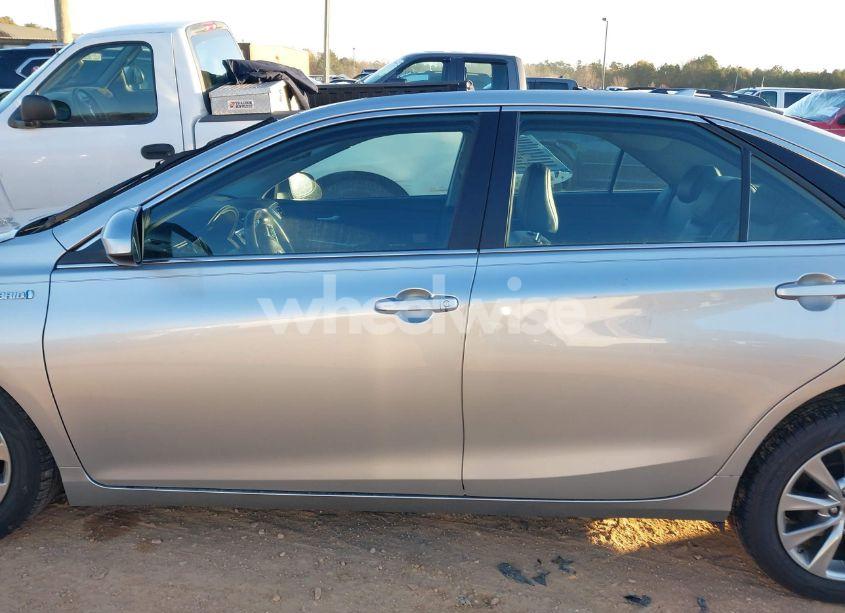 Photo 14 of 2016 Toyota Camry HYBRID XLE (VIN 4T1BD1FK9GU196322)