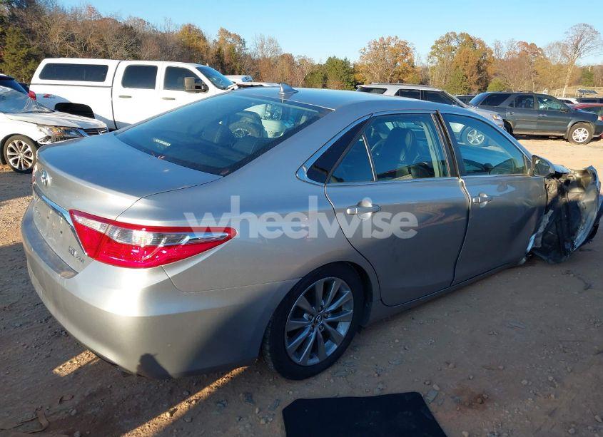 Photo 4 of 2016 Toyota Camry HYBRID XLE (VIN 4T1BD1FK9GU196322)