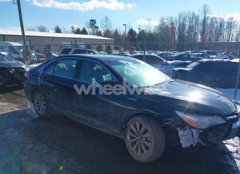 2017 Toyota Camry HYBRID XLE (VIN 4T1BD1FK9HU203089) main photo