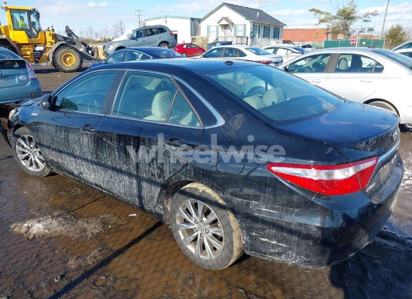 Photo 3 of 2017 Toyota Camry HYBRID XLE (VIN 4T1BD1FK9HU203089)