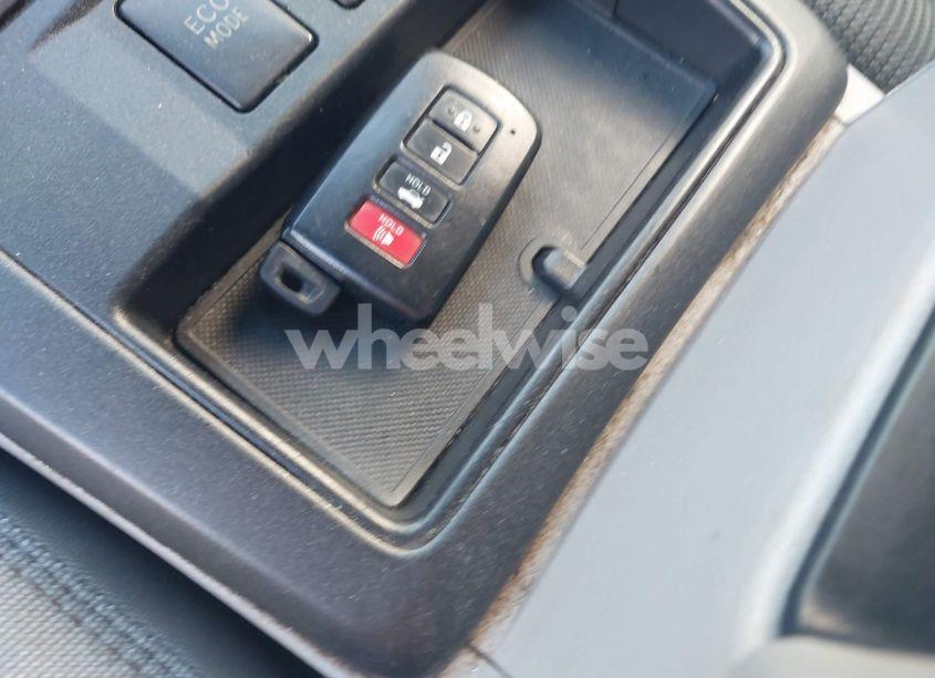 Photo 11 of 2017 Toyota Camry HYBRID LE (VIN 4T1BD1FK9HU203884)