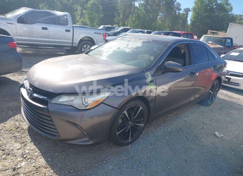 Photo 2 of 2017 Toyota Camry HYBRID LE (VIN 4T1BD1FK9HU203884)