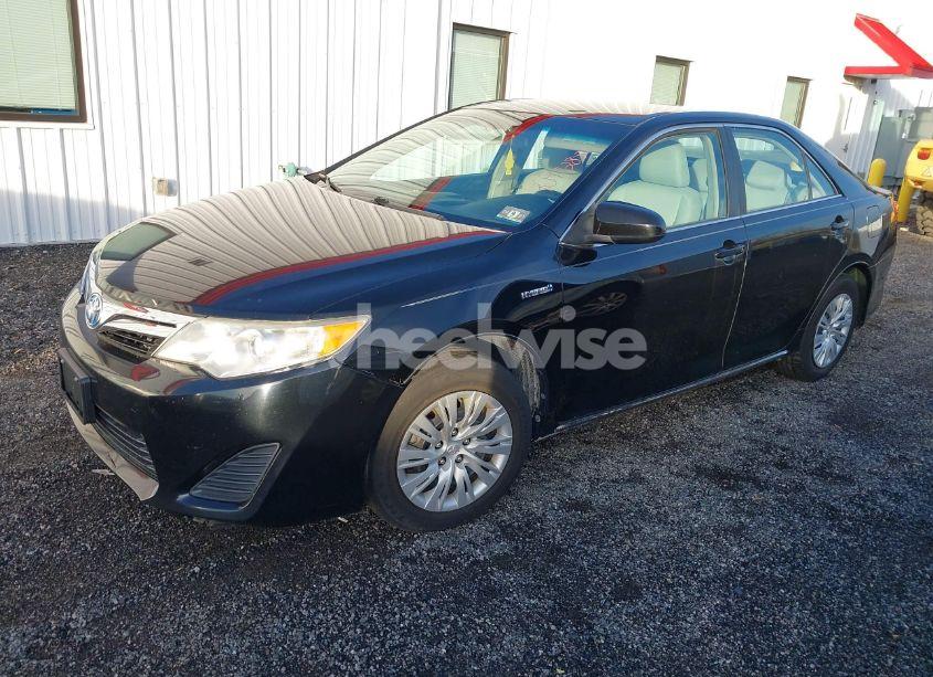 Photo 2 of 2012 Toyota Camry HYBRID LE (VIN 4T1BD1FKXCU030076)