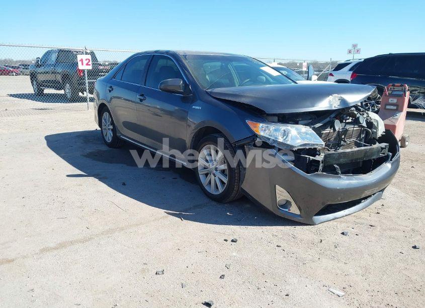 2013 Toyota Camry HYBRID XLE (VIN 4T1BD1FKXDU065105) main photo
