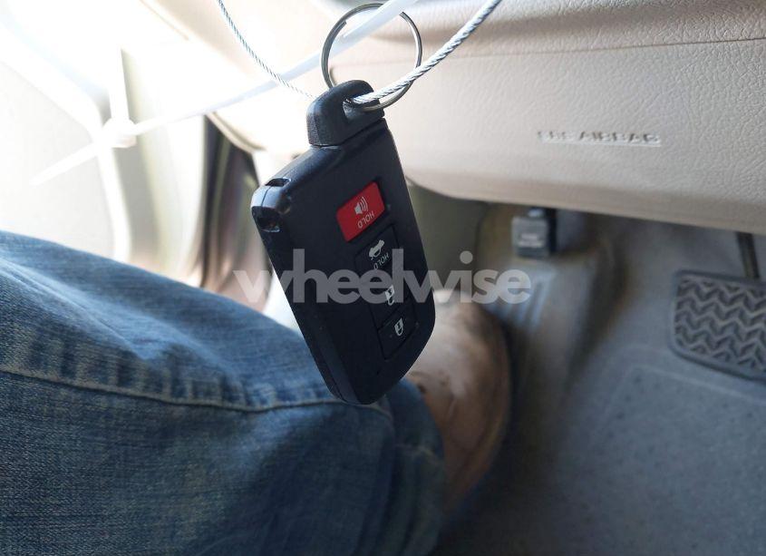 Photo 11 of 2013 Toyota Camry HYBRID XLE (VIN 4T1BD1FKXDU065105)