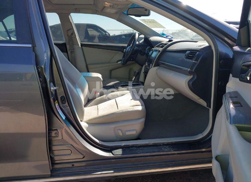 Photo 5 of 2013 Toyota Camry HYBRID XLE (VIN 4T1BD1FKXDU065105)