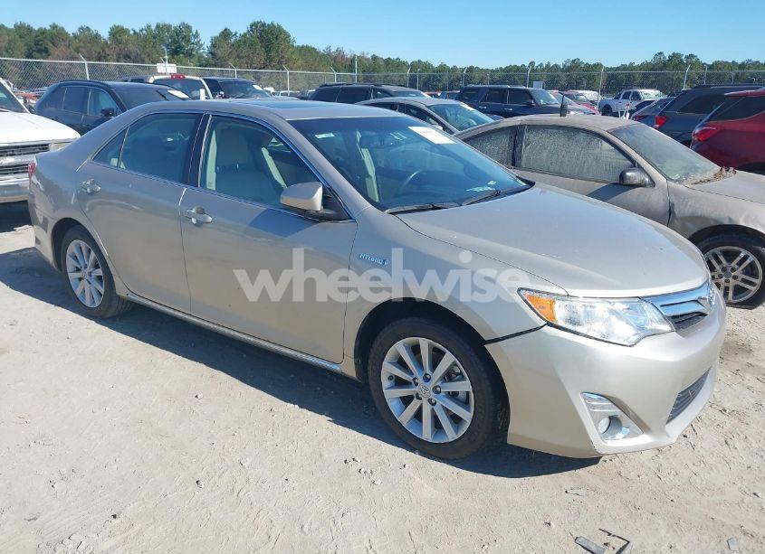 2013 Toyota Camry HYBRID XLE (VIN 4T1BD1FKXDU067162) main photo