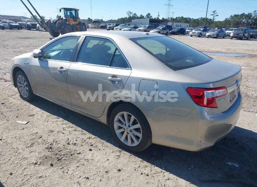 Photo 3 of 2013 Toyota Camry HYBRID XLE (VIN 4T1BD1FKXDU067162)