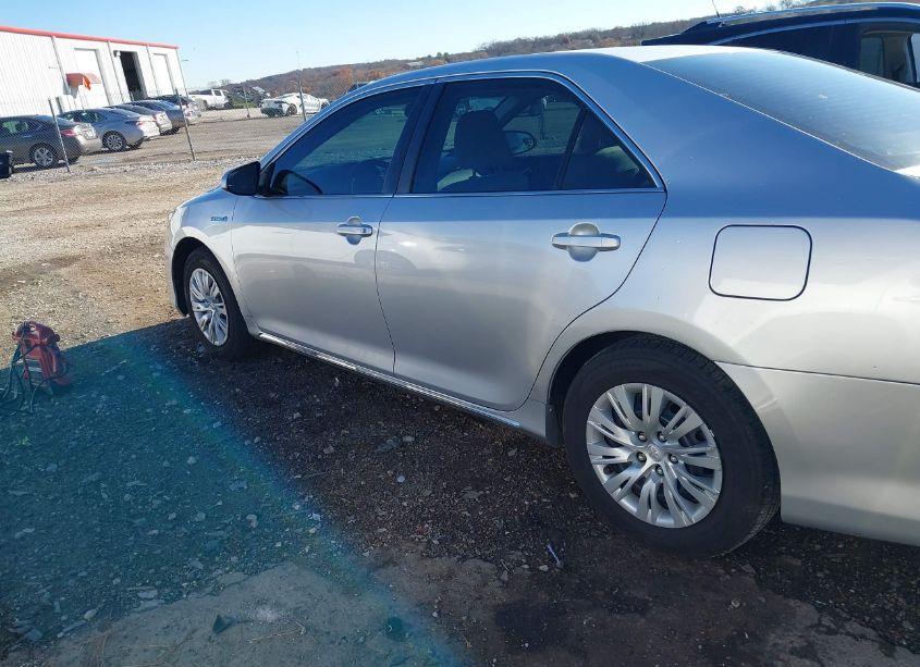 Photo 14 of 2014 Toyota Camry HYBRID LE (VIN 4T1BD1FKXEU112120)