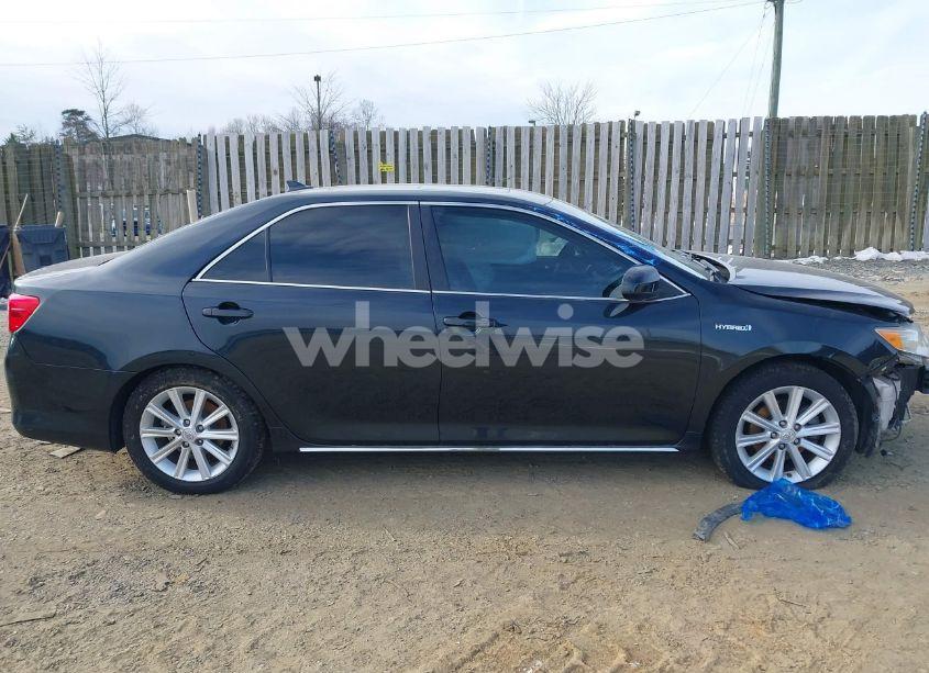 Photo 14 of 2014 Toyota Camry HYBRID XLE (VIN 4T1BD1FKXEU138426)